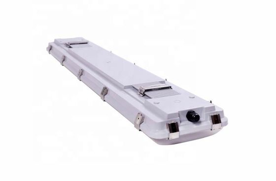 高ワットLED蒸気密着ライト 100W 150W IK10 IP67ドライバー 347V 倉庫用オプション