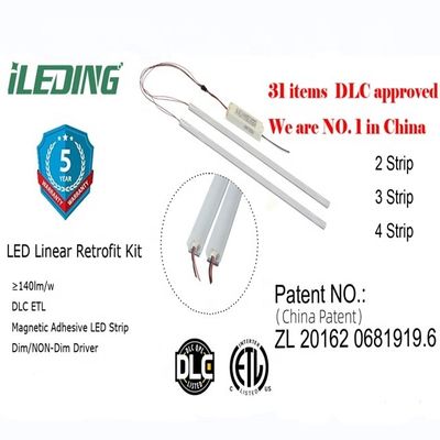調節可能な3CCT LED磁気線形リトロフィットキット 2x4 トロファーライト 46W 4 ストライプ 4FT