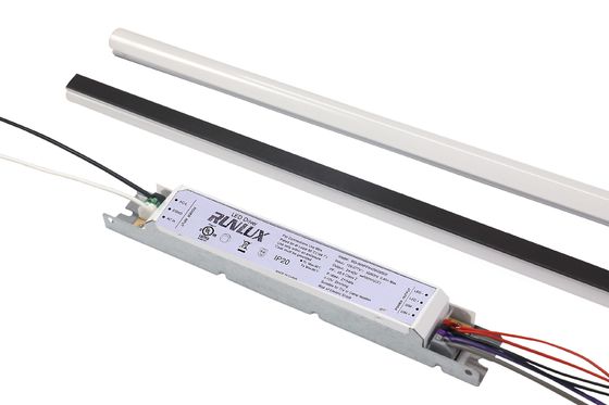 5000K LED マグネット線形リトロフィットキット 2FT 4FT 8FT 50000時間の使用寿命