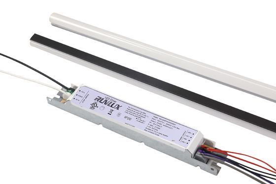 5000K LED マグネット線形リトロフィットキット 2FT 4FT 8FT 50000時間の使用寿命