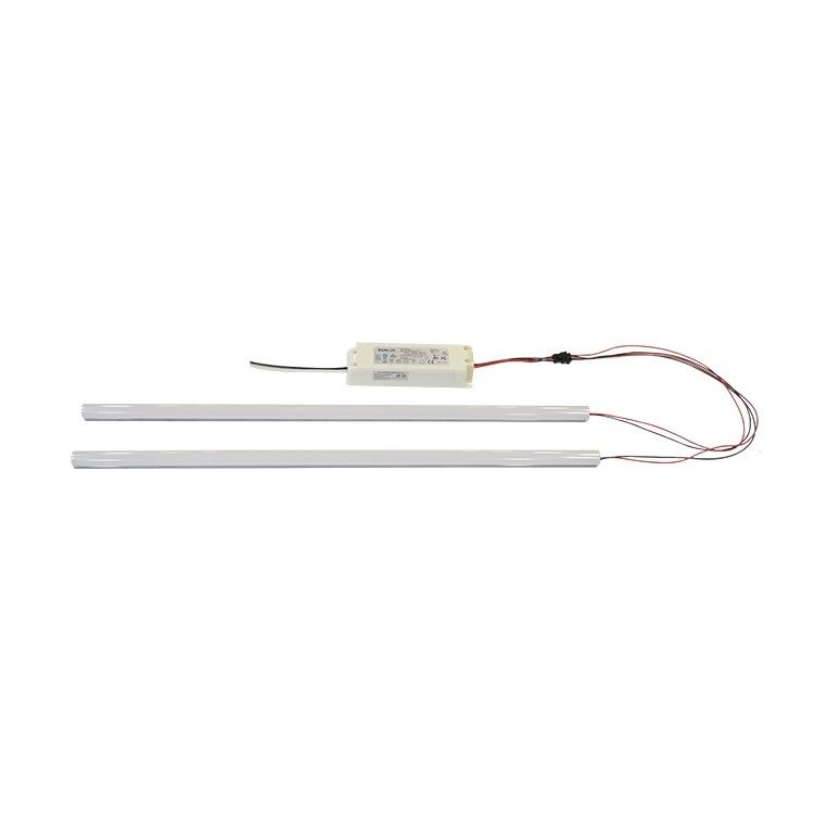 8FT LED マグネット線形リトロフィットキット 3CCTと色温調するオプション