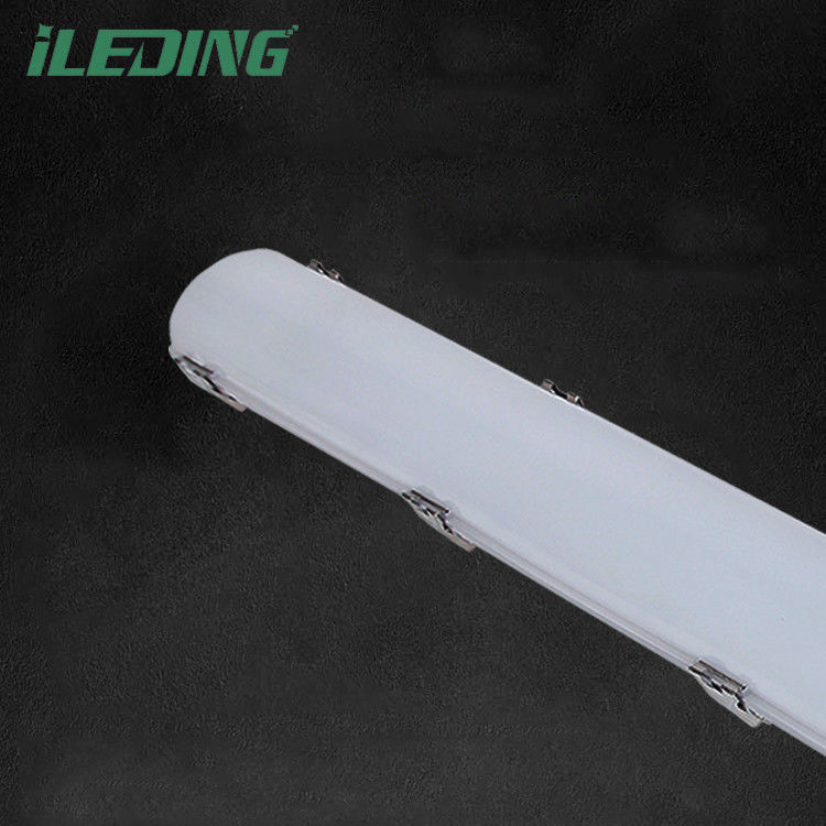 ETL DLC 36W 46W 65W 4ft トライプローフ LED 線形ライト IP66 防水 CRI 80 ランプなし